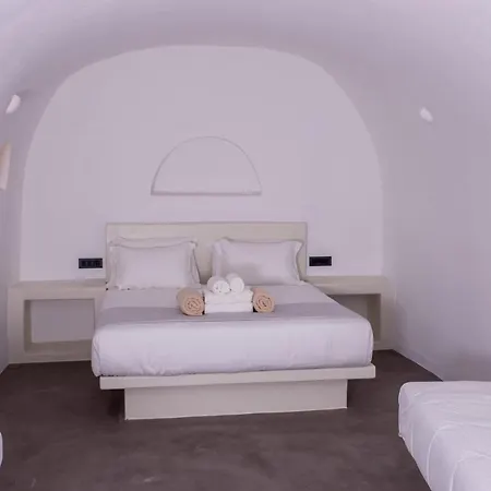 Villa Magical Santorini 1 Bedroom Cave Beautiful Sea Views Air-conditioning Finikia Oia (Santorini)