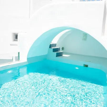 Magical Santorini 1 Bedroom Cave Beautiful Sea Views Air-conditioning Finikia Oia (Santorini)