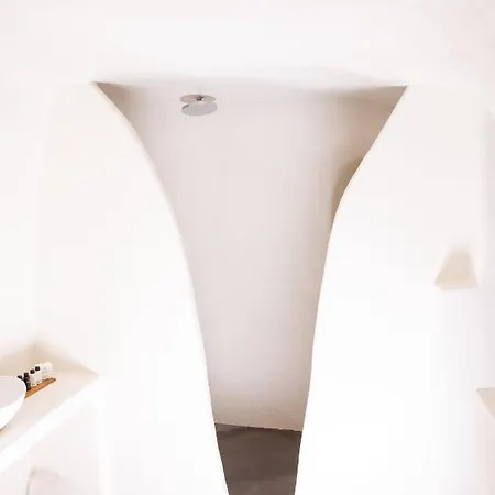 Magical Santorini 1 Bedroom Cave Beautiful Sea Views Air-conditioning Finikia Oia (Santorini)