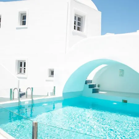 Magical Santorini 1 Bedroom Cave Beautiful Sea Views Air-conditioning Finikia